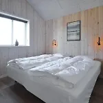 Amazing In With Sauna ثيستد
